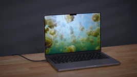 Apple MacBook Pro Laptop Giveaway